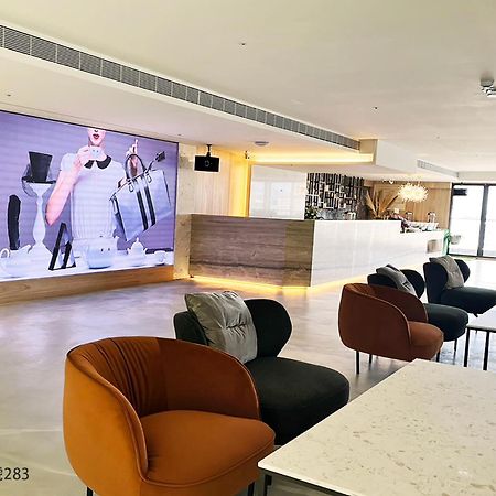 Jai Chateau Hotels & Hostels Tainan Bagian luar foto