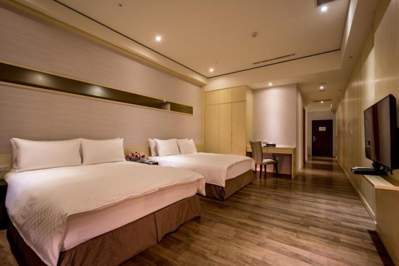 Jai Chateau Hotels & Hostels Tainan Bagian luar foto