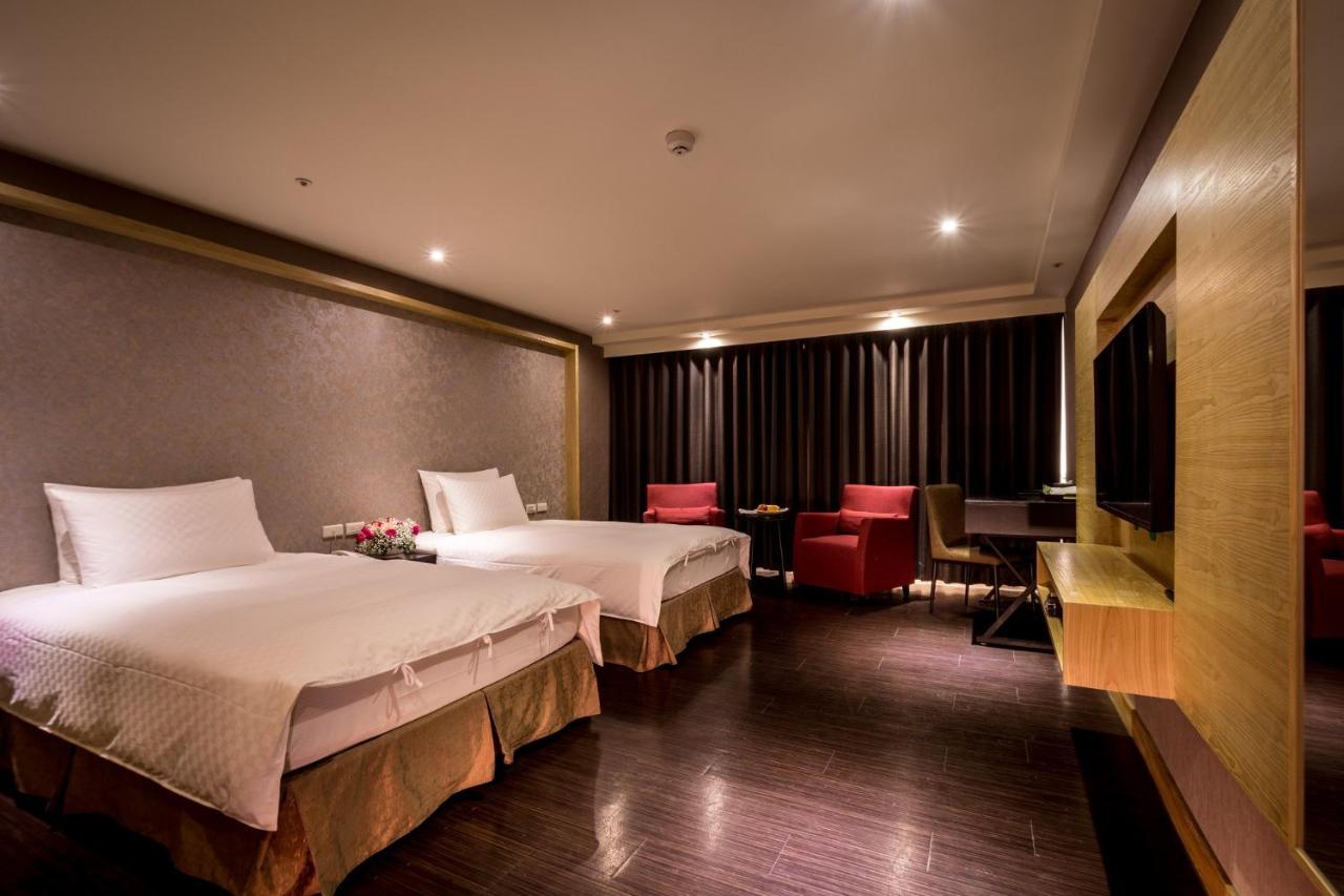 Jai Chateau Hotels & Hostels Tainan Bagian luar foto